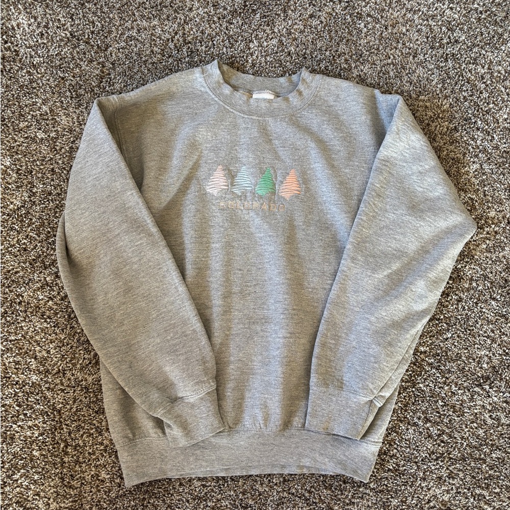 Vintage Grey Embroidered Colorado Crewneck Sweatshirt